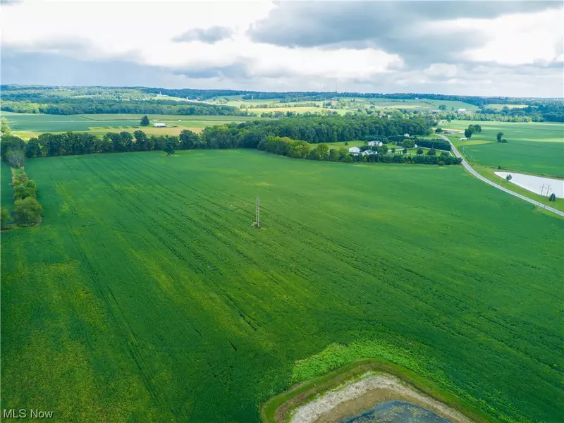 6242 E Messner RD, Apple Creek, OH 44606