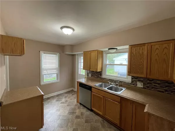 Akron, OH 44305,804 Manitou AVE