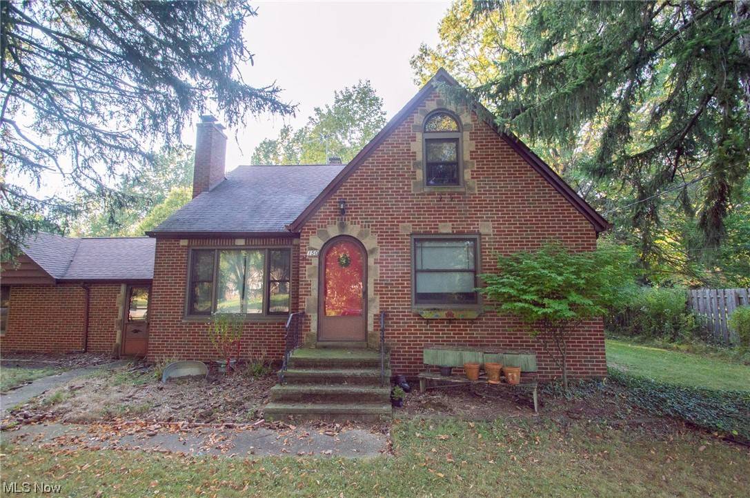 Richmond Heights, OH 44143,150 Richmond RD