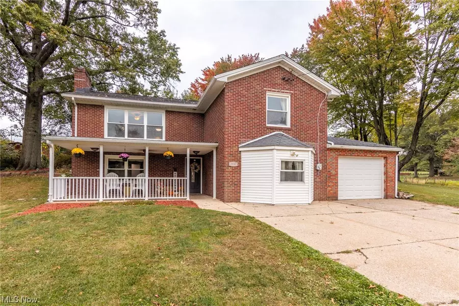 3937 Greenfield RD, Uniontown, OH 44685