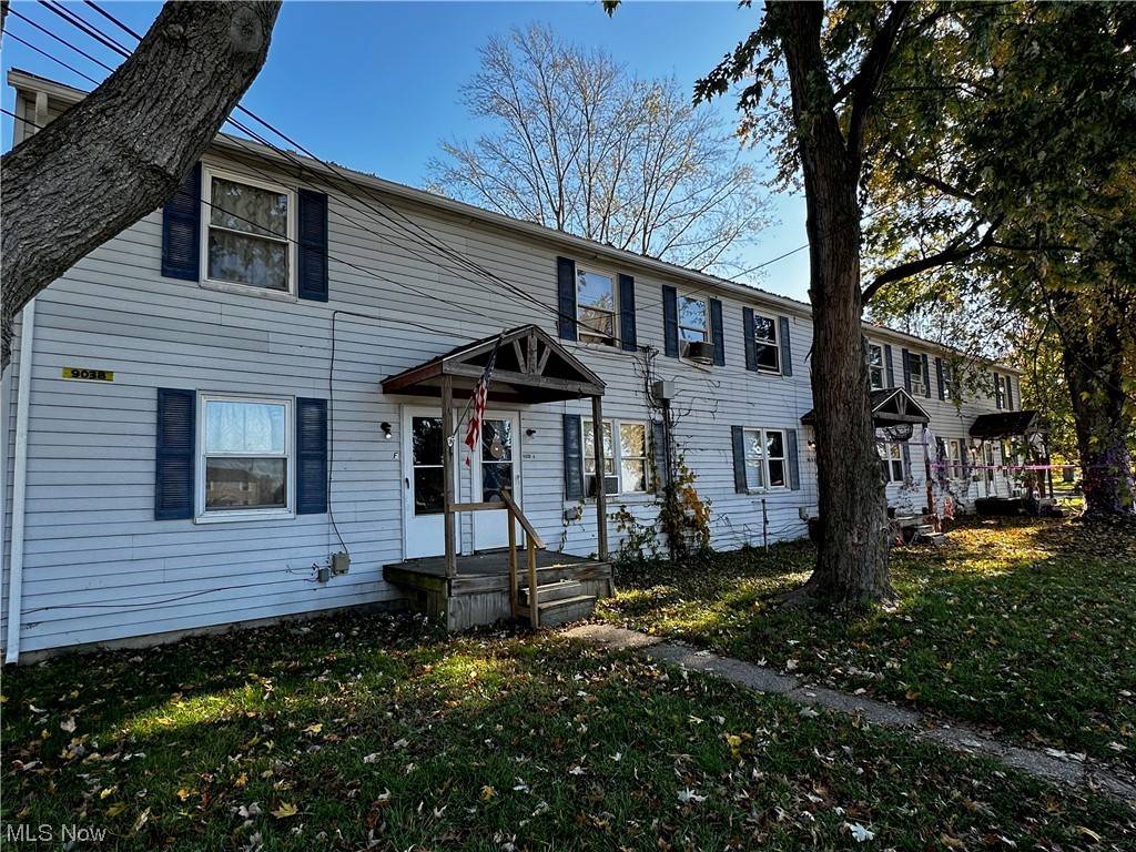 Windham, OH 44288,9038 Maple Grove RD
