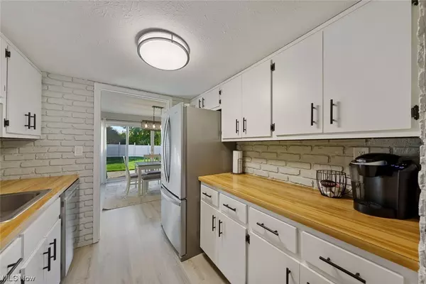 Brunswick, OH 44212,79 Castle CT