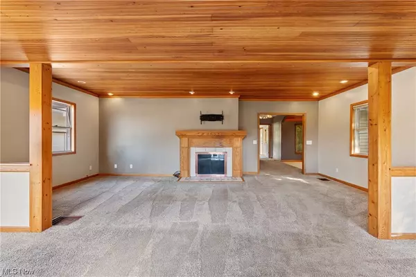 Macedonia, OH 44056,1411 E Twinsburg RD