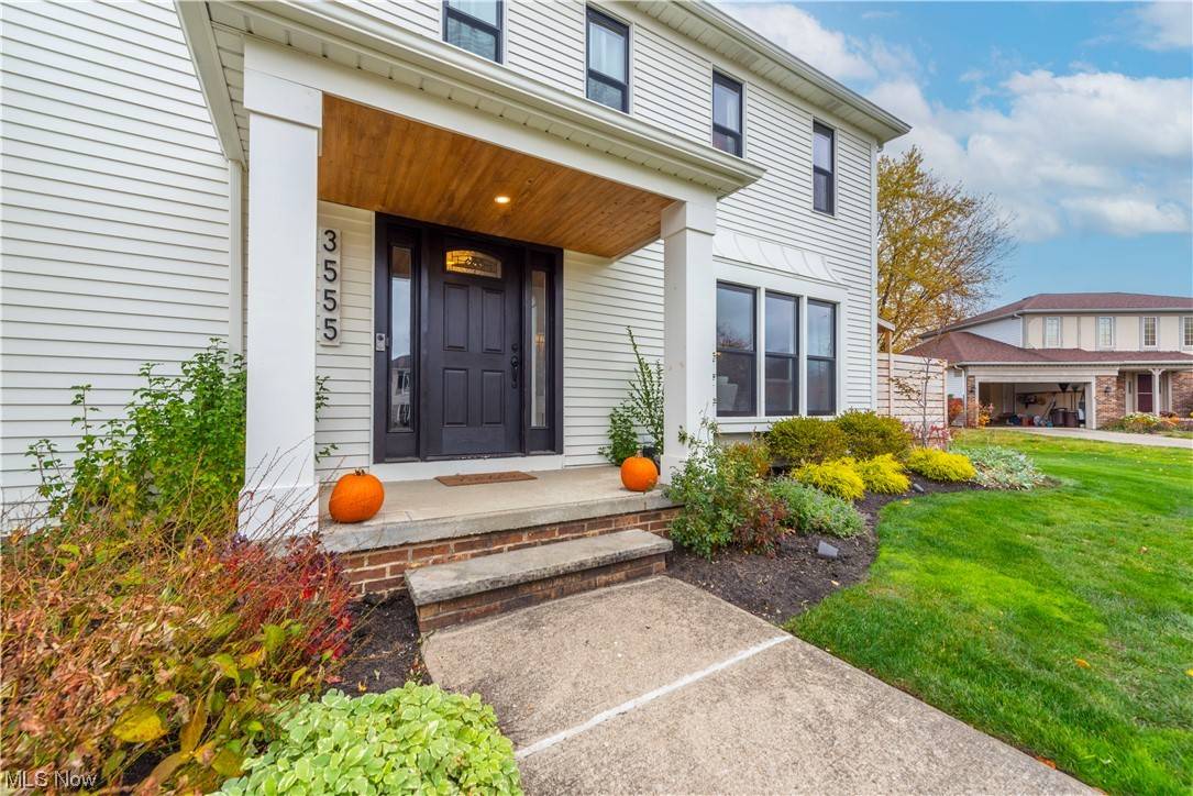 Rocky River, OH 44116,3555 Middle Post LN