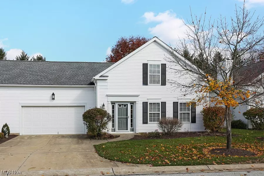 10238 Brighton CIR #23, Twinsburg, OH 44087