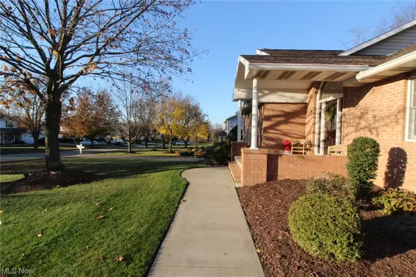 Munroe Falls, OH 44262,484 Belmont Park DR