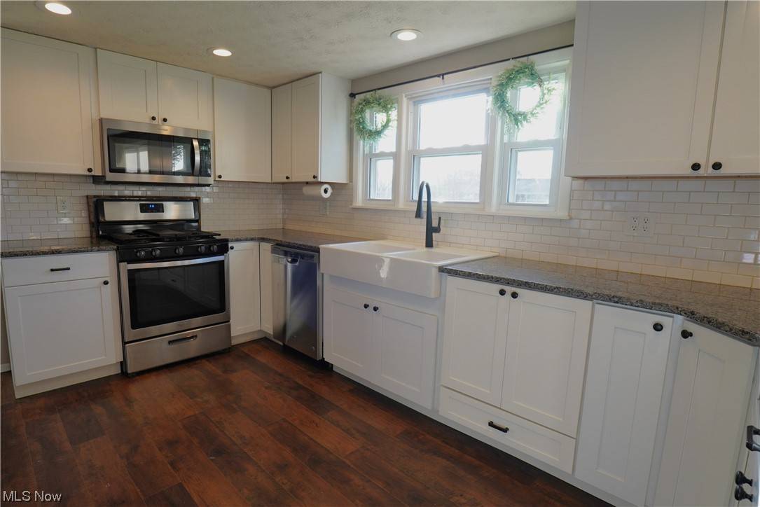 Malvern, OH 44644,7228 Brown DR NW