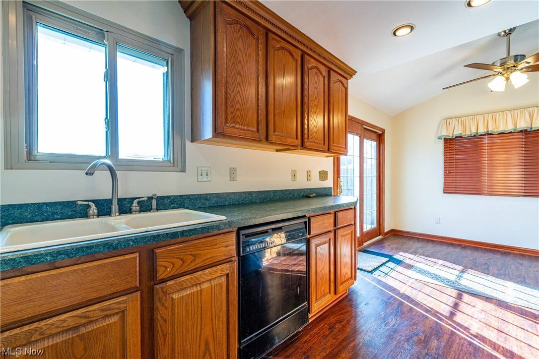 Brook Park, OH 44142,6303 Michael DR