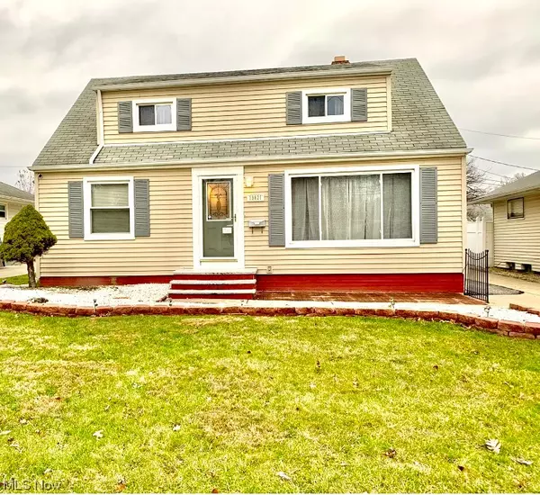 13821 Bangor AVE,  Garfield Heights,  OH 44125