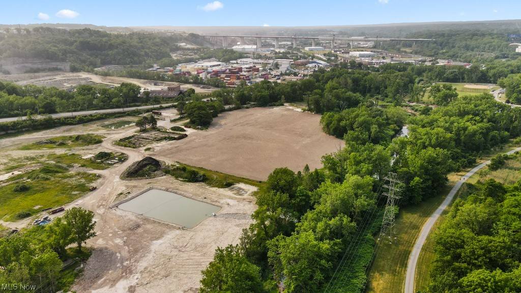 Garfield Heights, OH 44125,5000 Warner RD