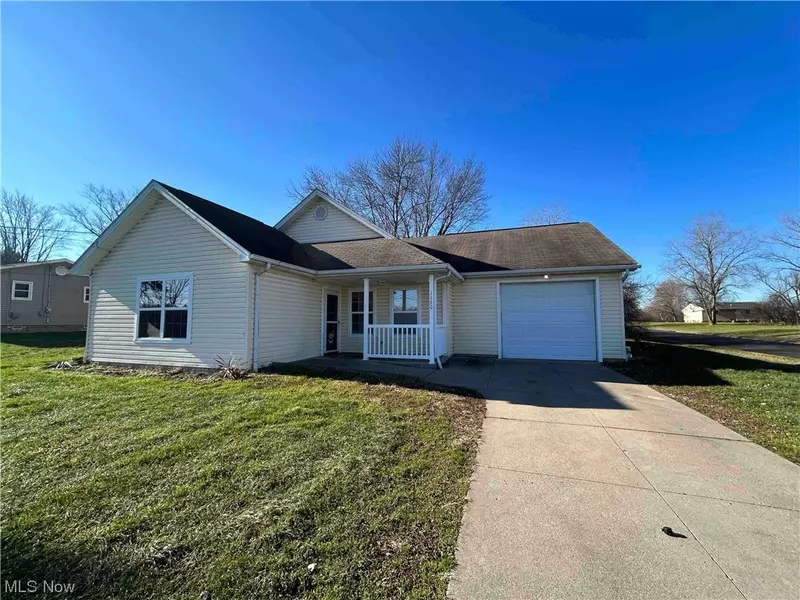 1160 Klinger, Alliance, OH 44601