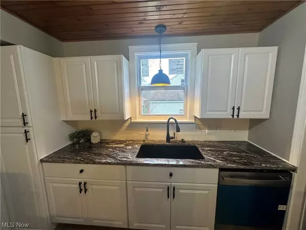 Youngstown, OH 44512,173 Homestead DR