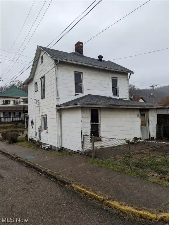 Wellsville, OH 43968,1232 Commerce ST