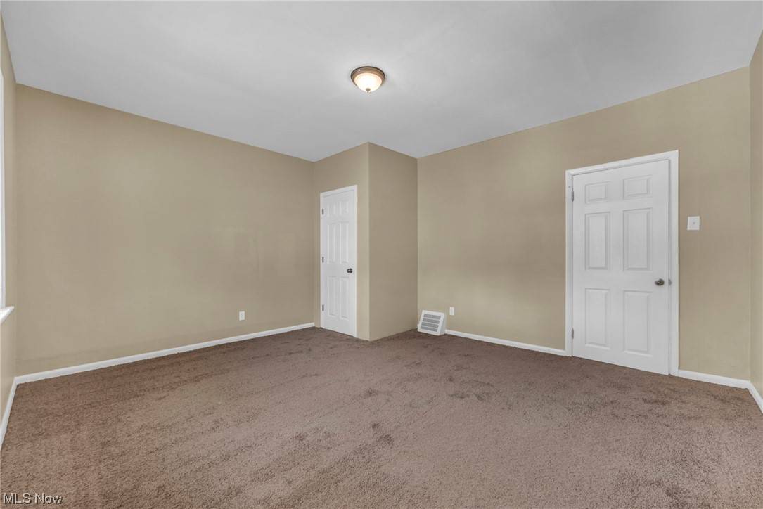 Cleveland, OH 44105,6527 Sebert AVE