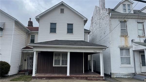 1205 Center,  Wellsville,  OH 43968