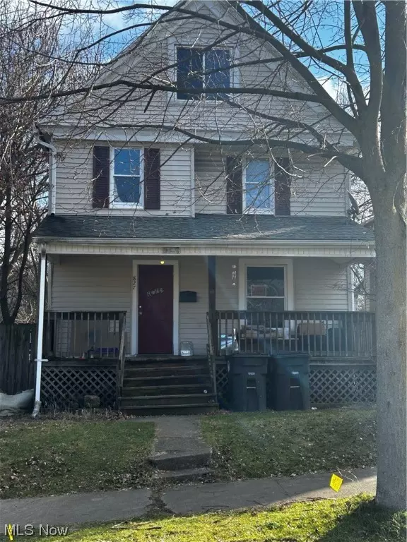 827 Oberlin,  Akron,  OH 44311