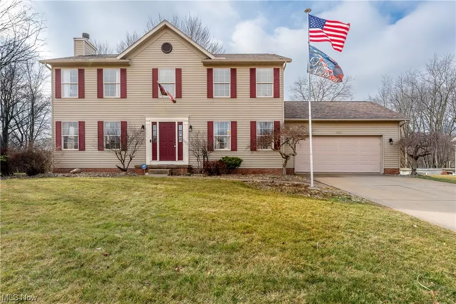 3182 Bear Hollow, Uniontown, OH 44685