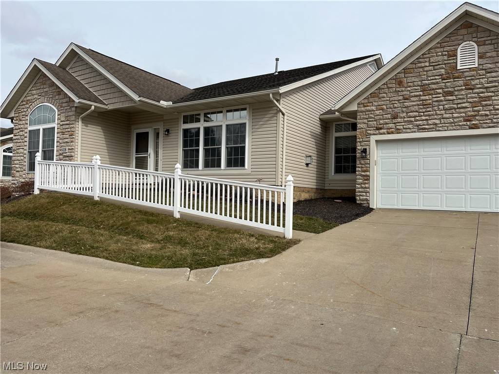2452 Barrington #418,  Wooster,  OH 44691