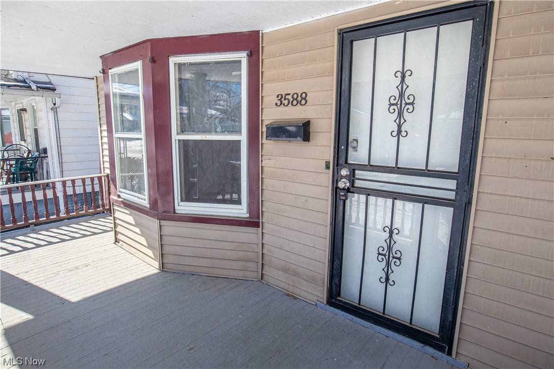 Cleveland, OH 44105,3588 E 105th ST