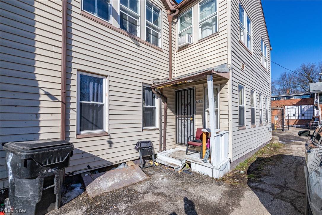 Cleveland, OH 44109,3328 Denison AVE