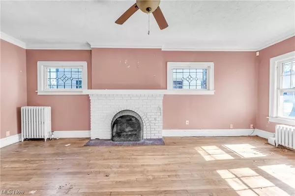 Cleveland Heights, OH 44121,3821 Montevista RD