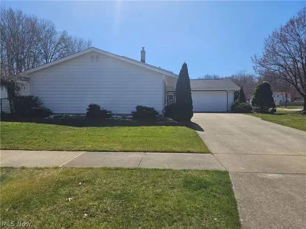 North Olmsted, OH 44070,3943 Wood Park LN