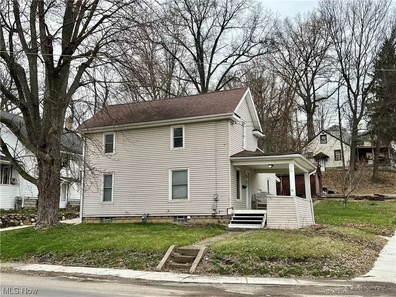 109 Sterling AVE, Rittman, OH 44270