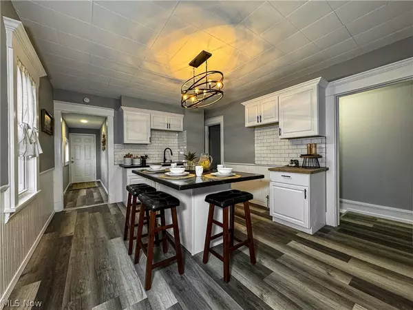 Campbell, OH 44405,306 Robinson RD