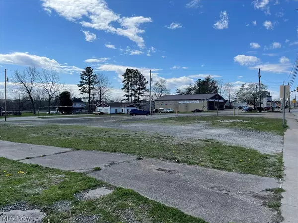 Parkersburg, WV 26101,1012 7th ST