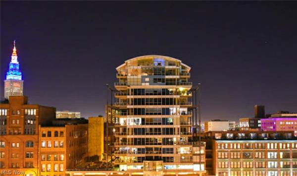 701 W Lakeside AVE #802,  Cleveland,  OH 44113