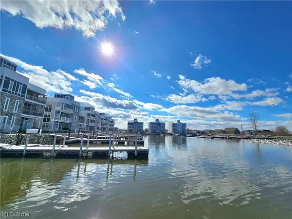 Lakeside-marblehead, OH 43440,2713 S Harbor Bay DR #1212
