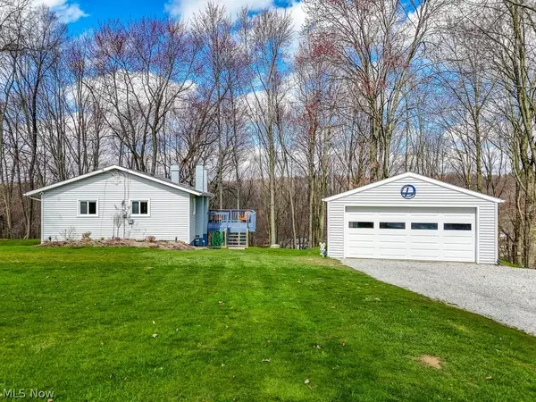 14 Seneca TRL, Malvern, OH 44644