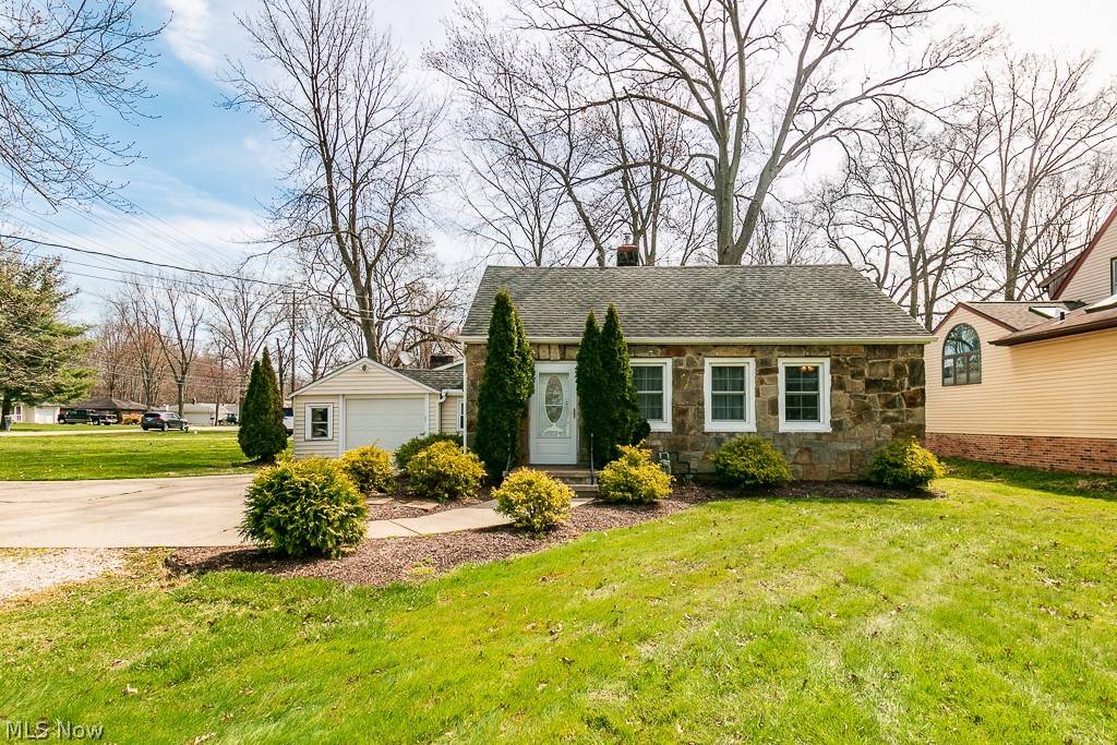 Westlake, OH 44145,3397 Dover Center RD