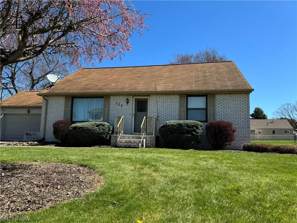 Louisville, OH 44641,222 Oregon AVE