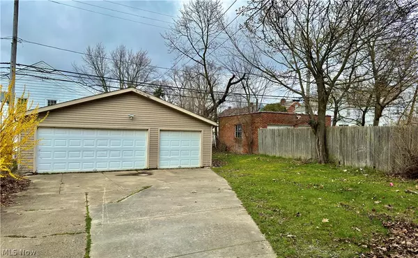 Shaker Heights, OH 44120,16809 Scottsdale BLVD