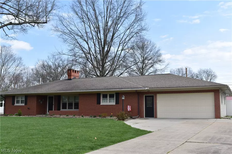 1919 N Walnut, Dover, OH 44622