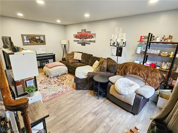 Mayfield Heights, OH 44124,150 Chatham WAY #150H