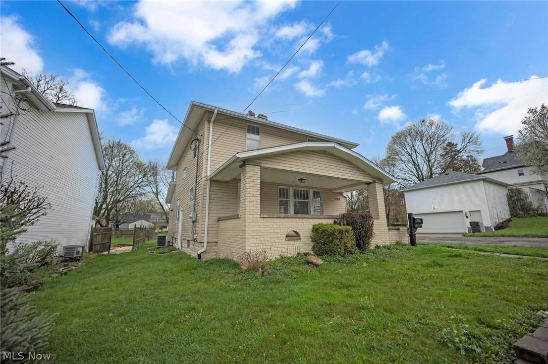 Wadsworth, OH 44281,134 W North ST