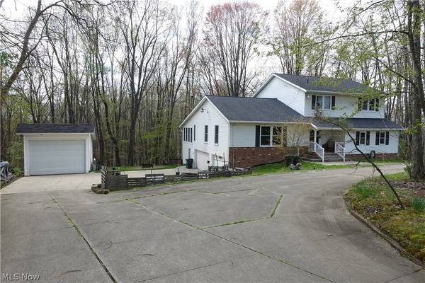 15488 Hatfield RD,  Rittman,  OH 44270