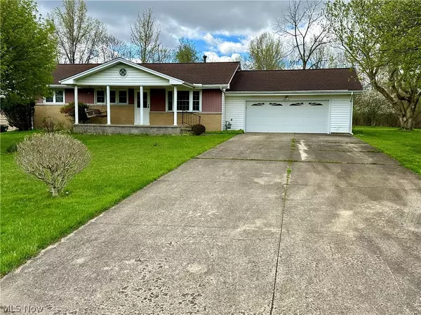 Amherst, OH 44001,182 Habant DR