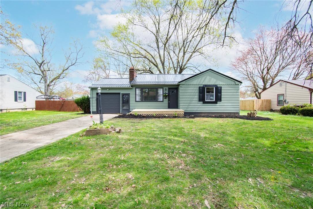 4653 New England BLVD, Youngstown, OH 44512