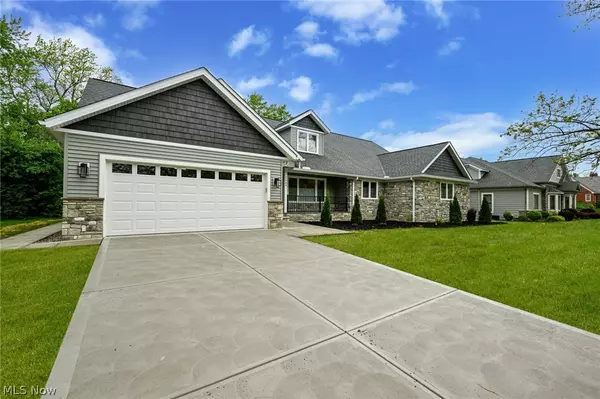 Beachwood, OH 44122,2664 Brentwood RD