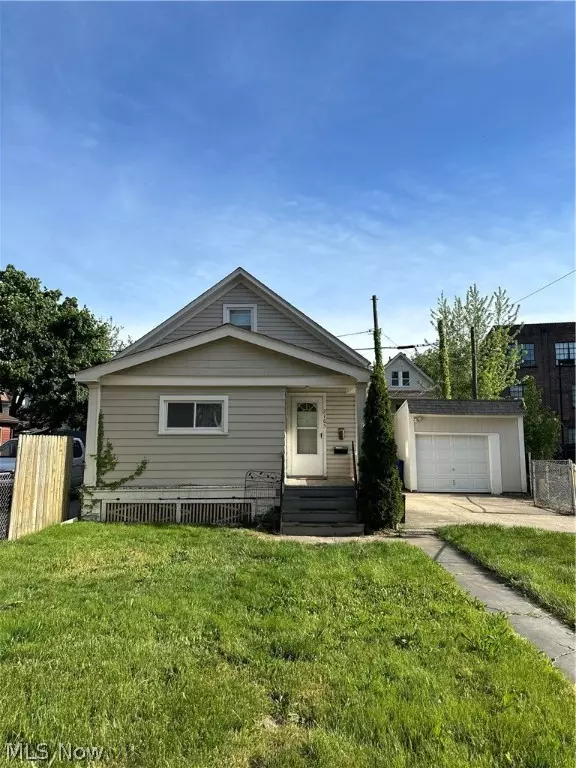 Cleveland, OH 44109,2105 Corning AVE