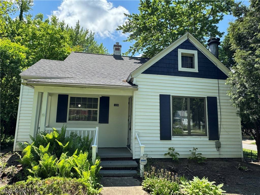 1696 Hampton RD, Akron, OH 44305