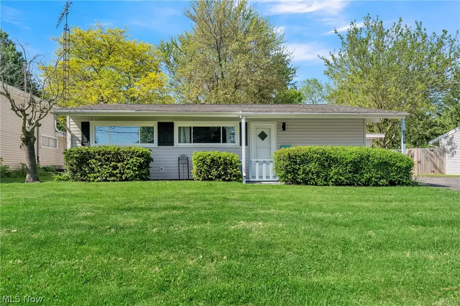305 Forest Hills DR, Huron, OH 44839