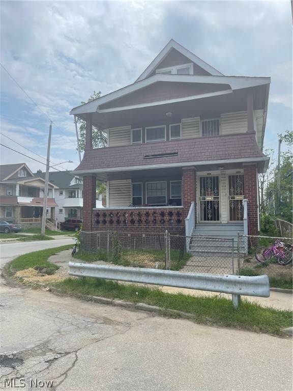 988 Paxton RD, Cleveland, OH 44108