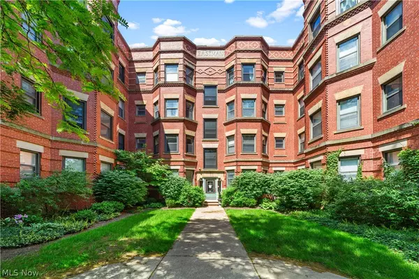 11020 Detroit AVE,  Cleveland,  OH 44102