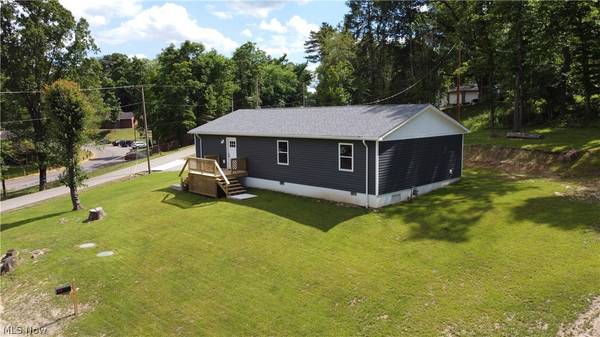 1437 Saint Charles ST, Zanesville, OH 43701