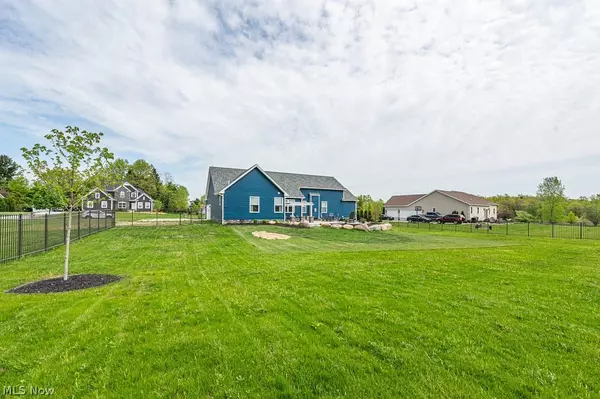 New Middletown, OH 44442,5231 Golden Rye CIR