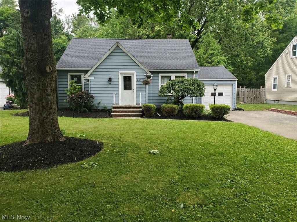 438 Valley View DR, Painesville, OH 44077